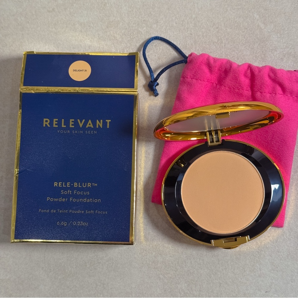RELEVANT Beauty ReLe-Blur Soft Focus Powder Foundation Delight 31